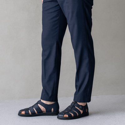 画像3: グルカサンダル 存在感のある厚手アッパー素材に軽量EVAソールを組み合わせたサンダル。 (3)