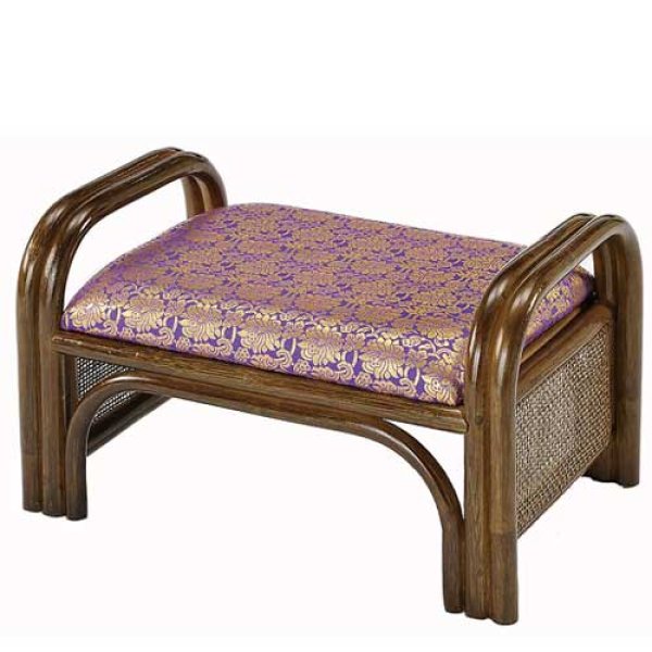 画像1: 籐 ご仏前金襴座椅子 ロータイプ（紫色生地ダークブラウン色フレーム） (1)