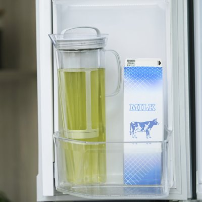 画像7: HARIO(ハリオ)コールドブリューティーピッチャー リリーペールグレー　 透明感の高いトライタン製、茶こし付きで水出し茶ポットとして使用できます。 (7)