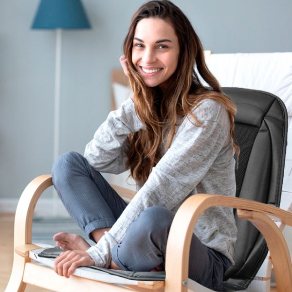 画像2: 車でも使える「快適、振動・送風・温めクッション」 (2)