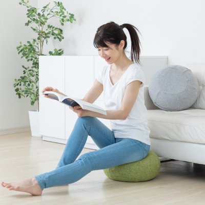 画像4: インテリアとしても使えるドーナツ型クッション エアロライフ COROn COROn（コロンコロン）ダイエット 体幹 バランス クッション 骨盤 腹筋 (4)