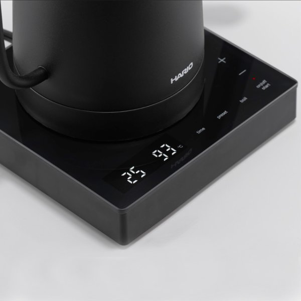 画像4: HARIO(ハリオ) エレクトリックケトル・ライラ 38℃から100℃まで、1℃単位での細かい温度調節が可能で、理想のコーヒーの味わいを追求できます。すぐ沸かしたいときに便利なワンタッチ沸騰機能も搭載。 (4)