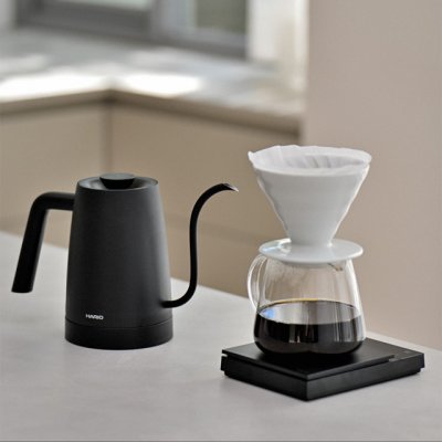 画像5: HARIO(ハリオ) エレクトリックケトル・ライラ 38℃から100℃まで、1℃単位での細かい温度調節が可能で、理想のコーヒーの味わいを追求できます。すぐ沸かしたいときに便利なワンタッチ沸騰機能も搭載。 (5)