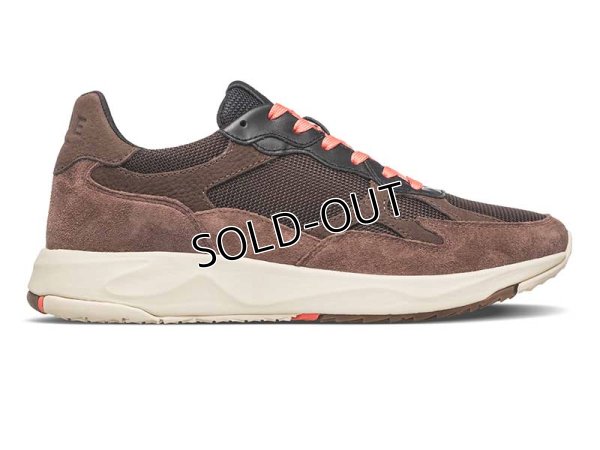 画像4: CLAE（クレイ）ZUMA ズマスニーカーブラウン23.0-25.0cm ネオプレン素材のライニングが足入れをスムーズにし、包み込むような履き心地で す。 (4)