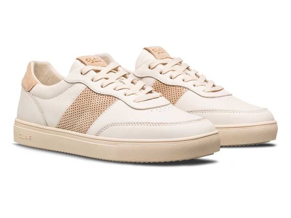 画像1: CLAE（クレイ）DAVIS（デイヴィス） スニーカー ホワイトベージュ イタリアンレザーのアッパーに、パンチング加工を施したスエードのラインが特徴。 (1)