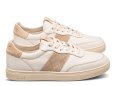 画像3: CLAE（クレイ）DAVIS（デイヴィス） スニーカー ホワイトベージュ イタリアンレザーのアッパーに、パンチング加工を施したスエードのラインが特徴。 (3)