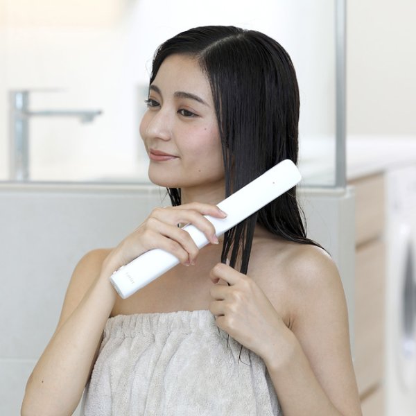 画像3:  LAVIEL plus（ラヴィエル プラス）超音波トリートメントヘアアイロン お風呂で簡単ヘアエステ帰りのヘアーセット。 (3)