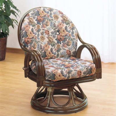 画像4: 籐回転座椅子 ミドルハイタイプ 春秋は座クッションで、冬はクッション2枚で、オールシーズン使える籐回転座椅子。 (4)