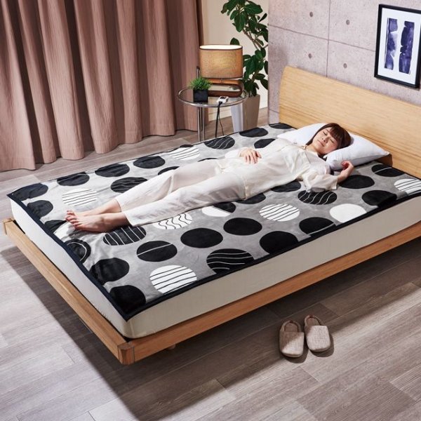 画像3: 椙山紡織 プレミアムボア電気掛敷兼用毛布ワイド モダンサークル 質感・デザイン・機能性を兼ね備えたプレミアムボア素材の電気毛布。 (3)