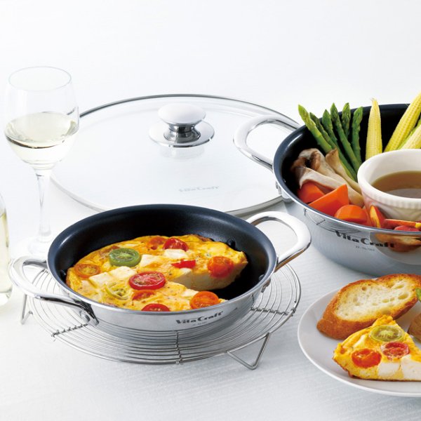 画像4: ビタクラフト テーブルパン 22cm (ガラス蓋付き)調理して、あたたかなお料理そのまま食卓へ。 (4)