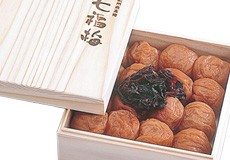 和歌山のちょっといい梅 七福梅400g（焼杉木箱入り)