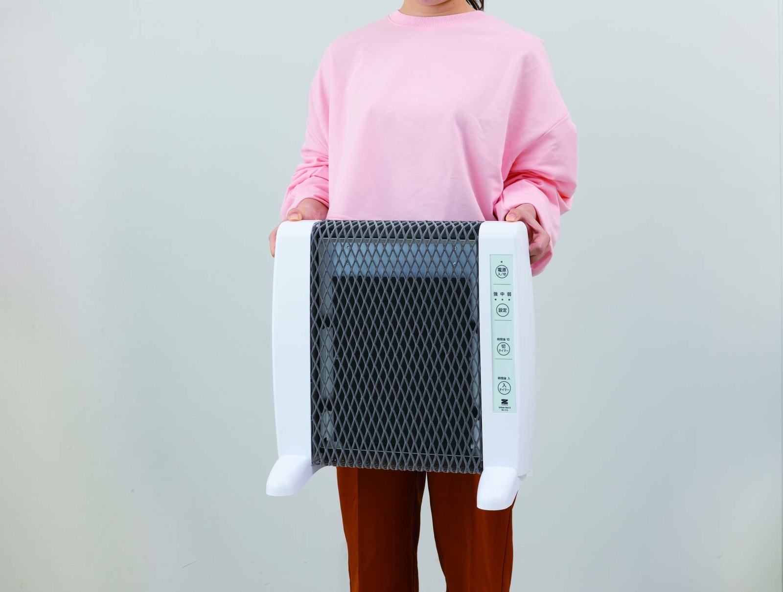 軽量約3.4kgで持ち運びやすいアーバンホットS